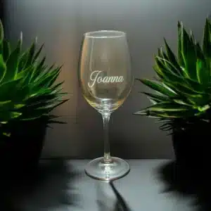 Viinilasi kaiverruksella II